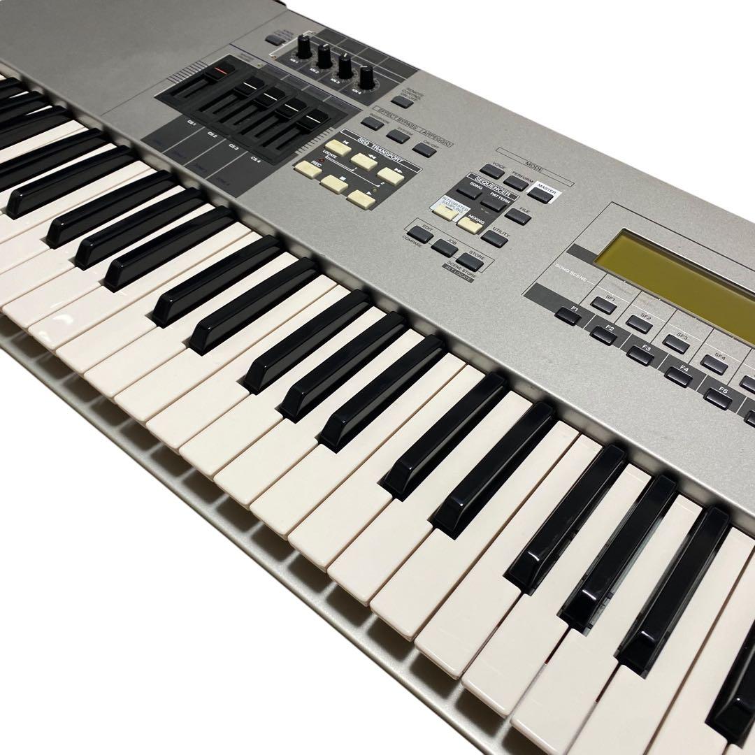 【現状品　音出OK】YAMAHA MOTIF7 シンセサイザー　キーボード