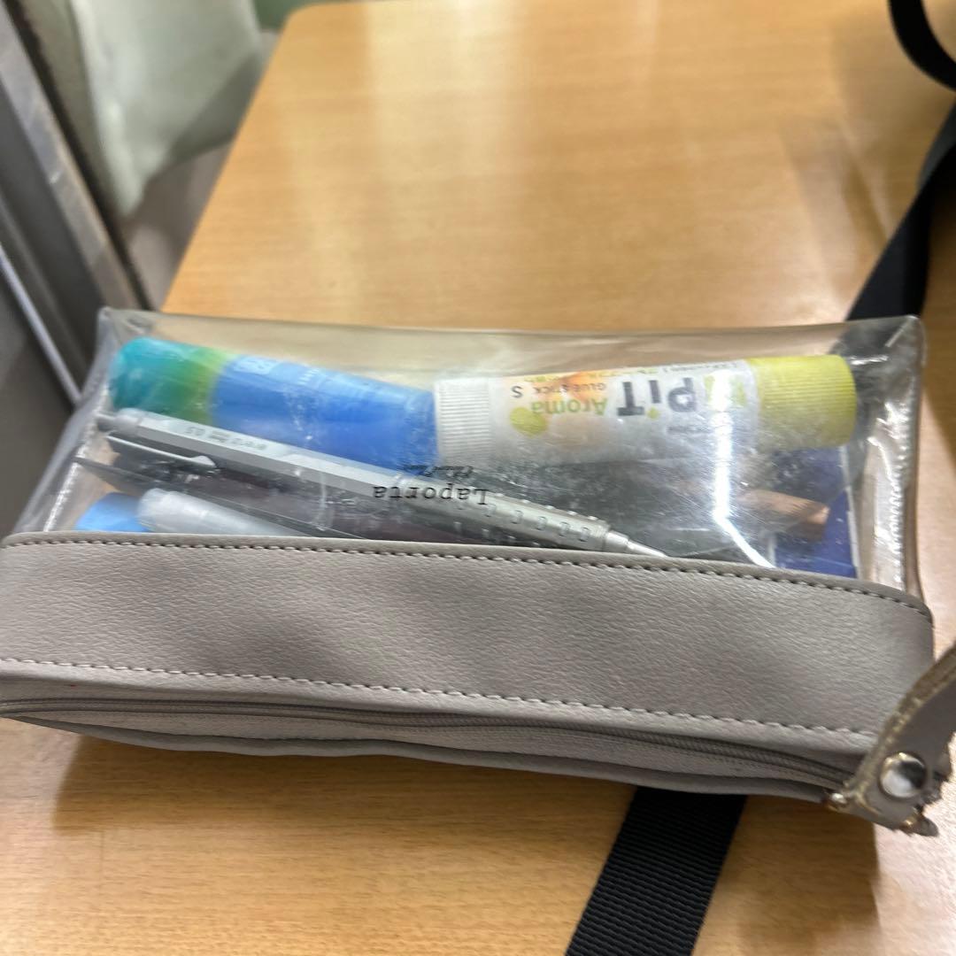 色んなものが入ってます