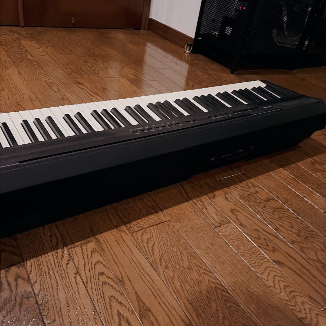 YAMAHA ヤマハ P-105 電子ピアノ　譜面台　ペダル付き