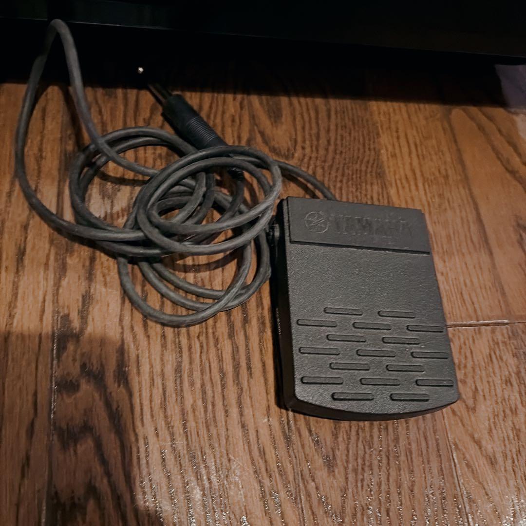 YAMAHA ヤマハ P-105 電子ピアノ　譜面台　ペダル付き