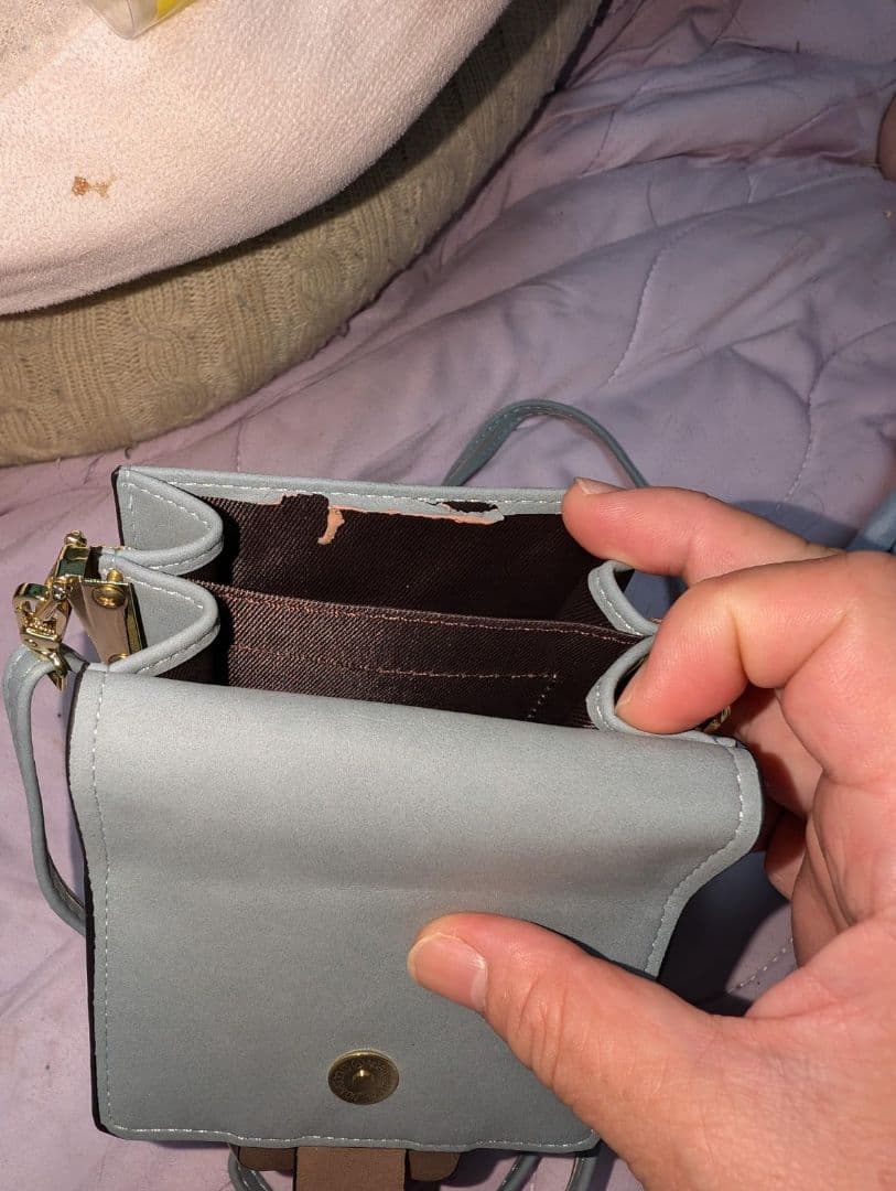 パスポートケース ライトブルー