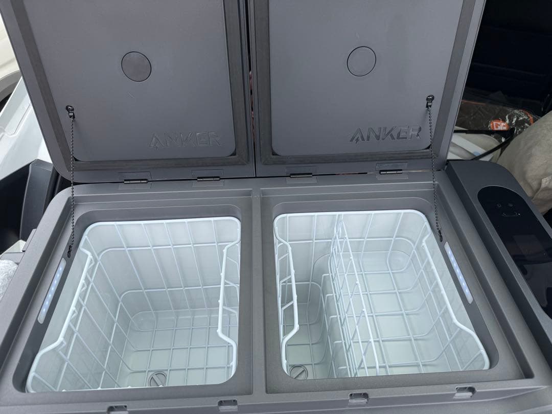 2気室 Anker EverFrost Powered Cooler 50