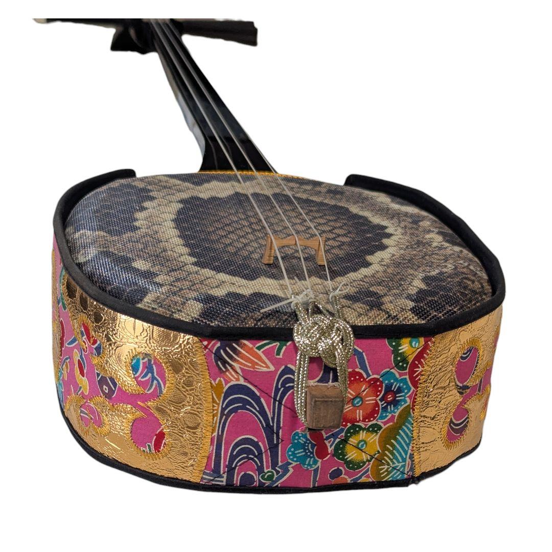 【美品】沖縄三線　三線　人工皮　ケース付き　初心者　入門セット