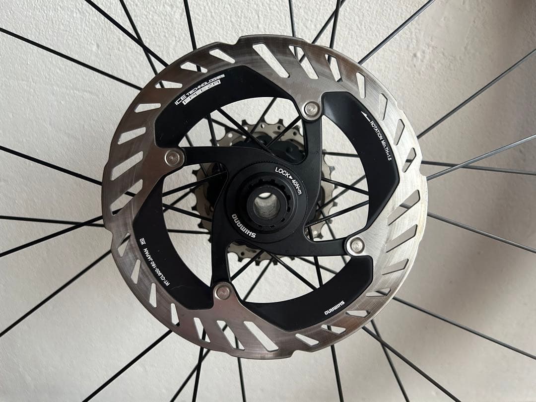 ZIPP NSW353カーボンホイール 28インチ チューブレスタイヤ