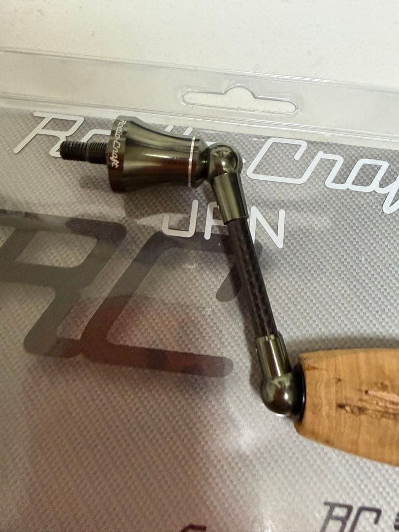 ロデオクラフト　RCシングルスピニングカーボンハンドル ダークオリーブ