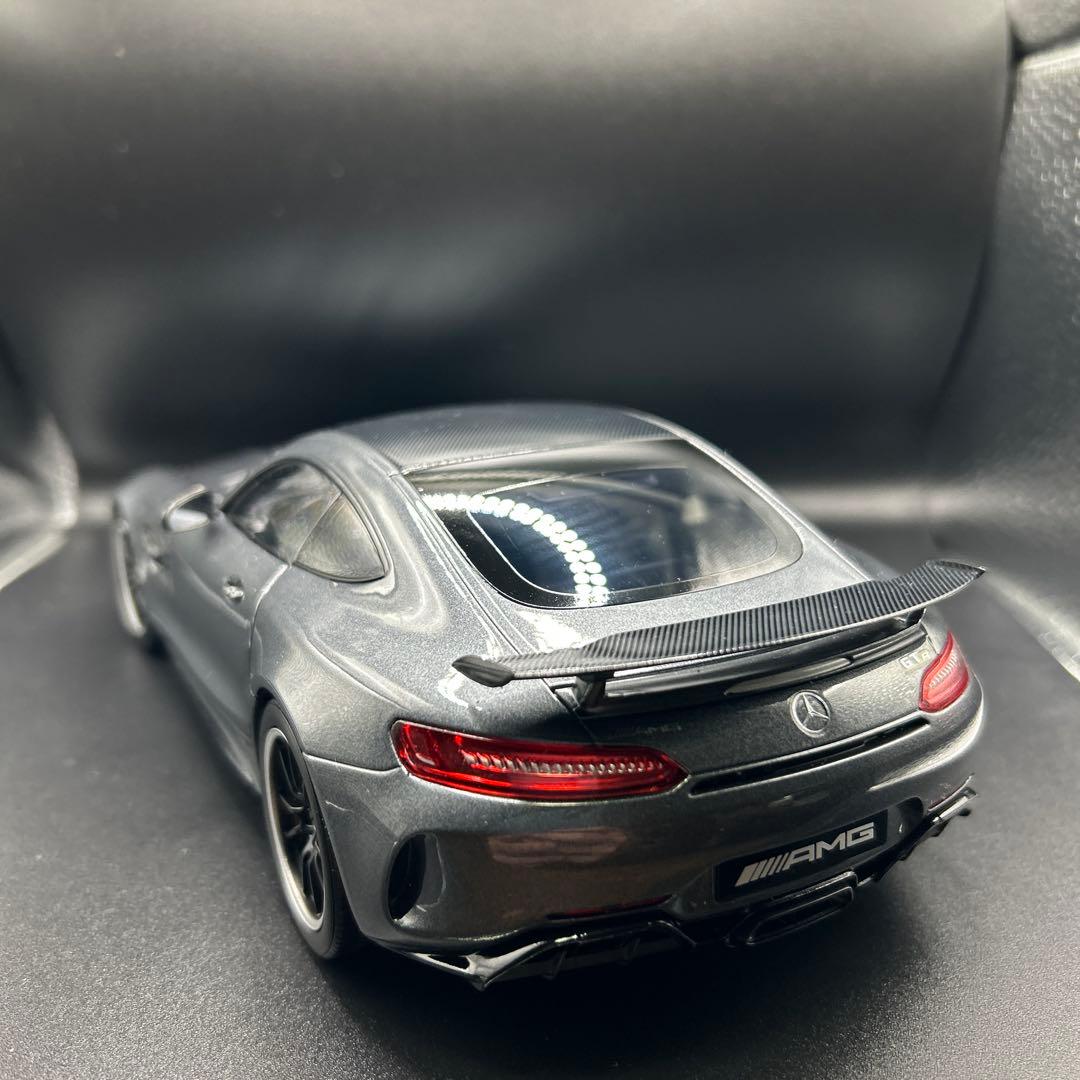 メルセデス・ベンツ AMG GT Rミニカー 1/18