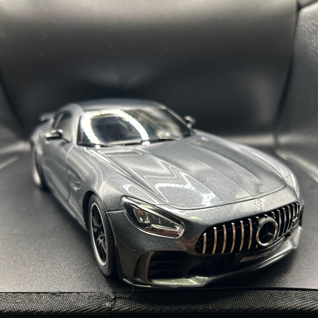 メルセデス・ベンツ AMG GT Rミニカー 1/18