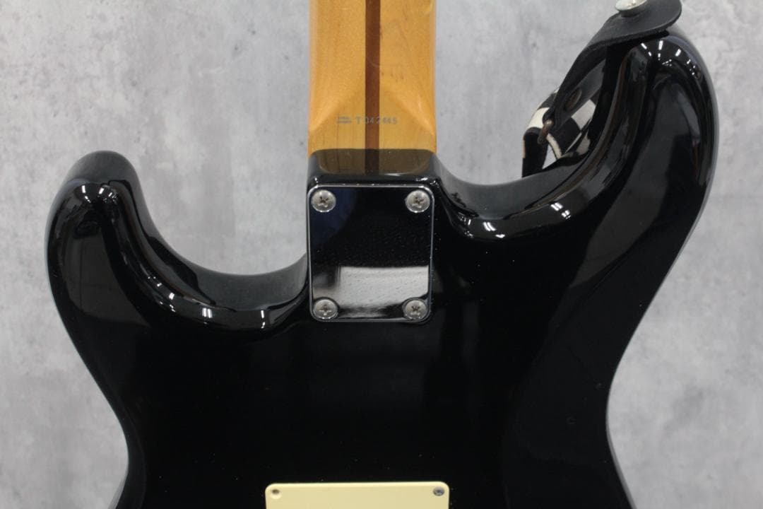 ▲Fender STRATOCASTER JAPAN Tシリアル エレキギター