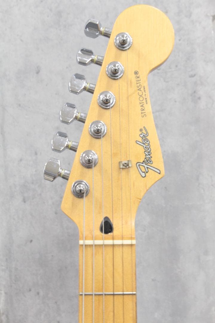 ▲Fender STRATOCASTER JAPAN Tシリアル エレキギター