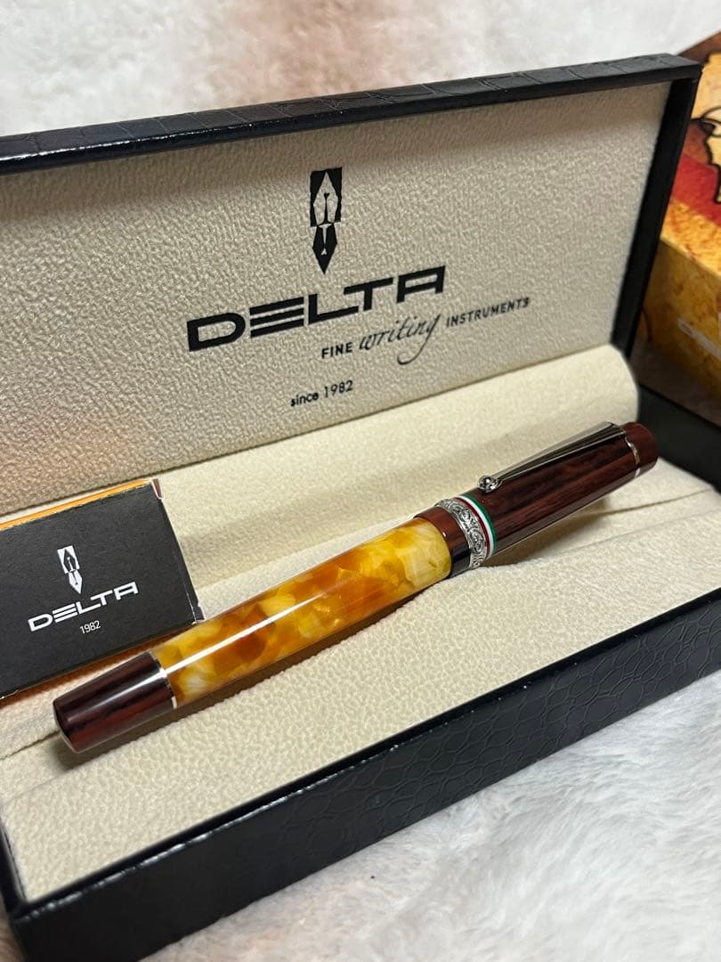 ☆日本限定50本 新品未使用 デルタ 万年筆 エミリアロマーニャ ニブF☆