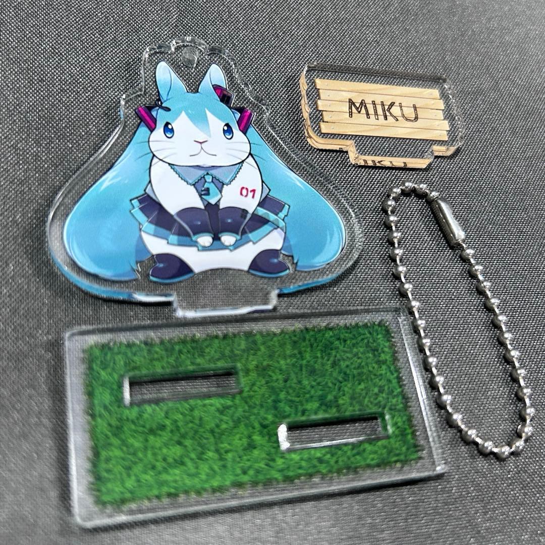 初音ミク×井口病院コラボ アクリルスタンド 兎 うさぎ