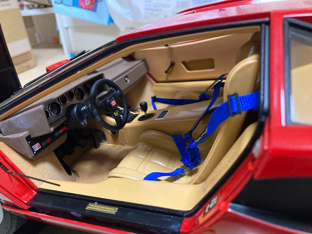 デアゴスティーニランボルギーニ・カウンタック 1/10スケール　ジャンク品です！