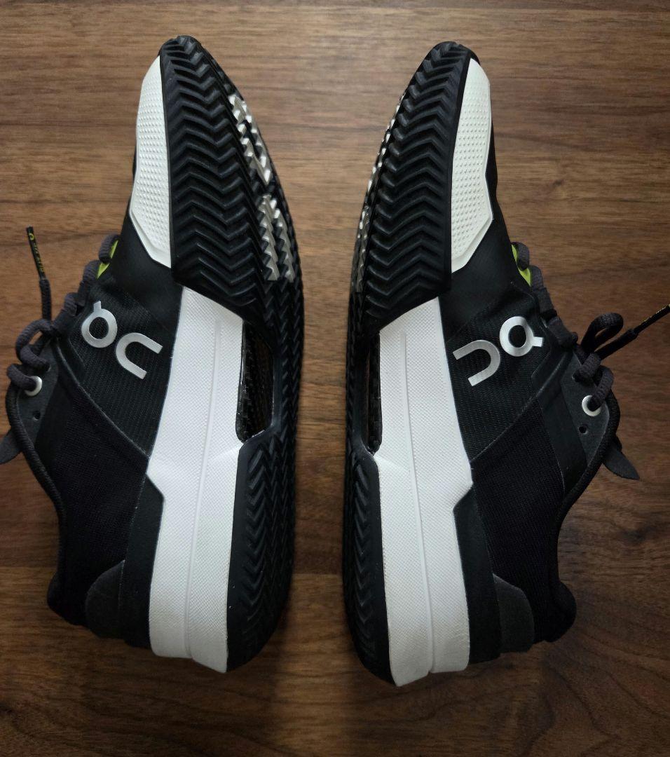 On THE ROGER Pro 2 Clay テニスシューズ　クレー