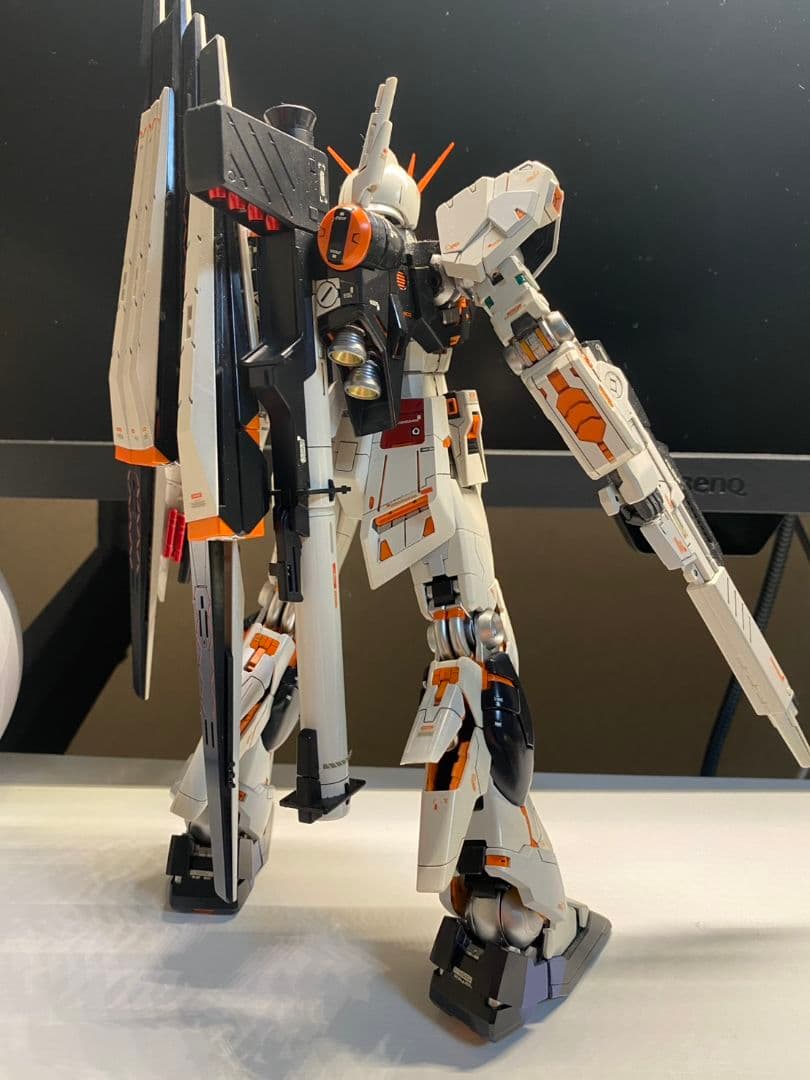 MG 1/100 ニューガンダム　νガンダム　Ver.Ka　完成品　部分塗装