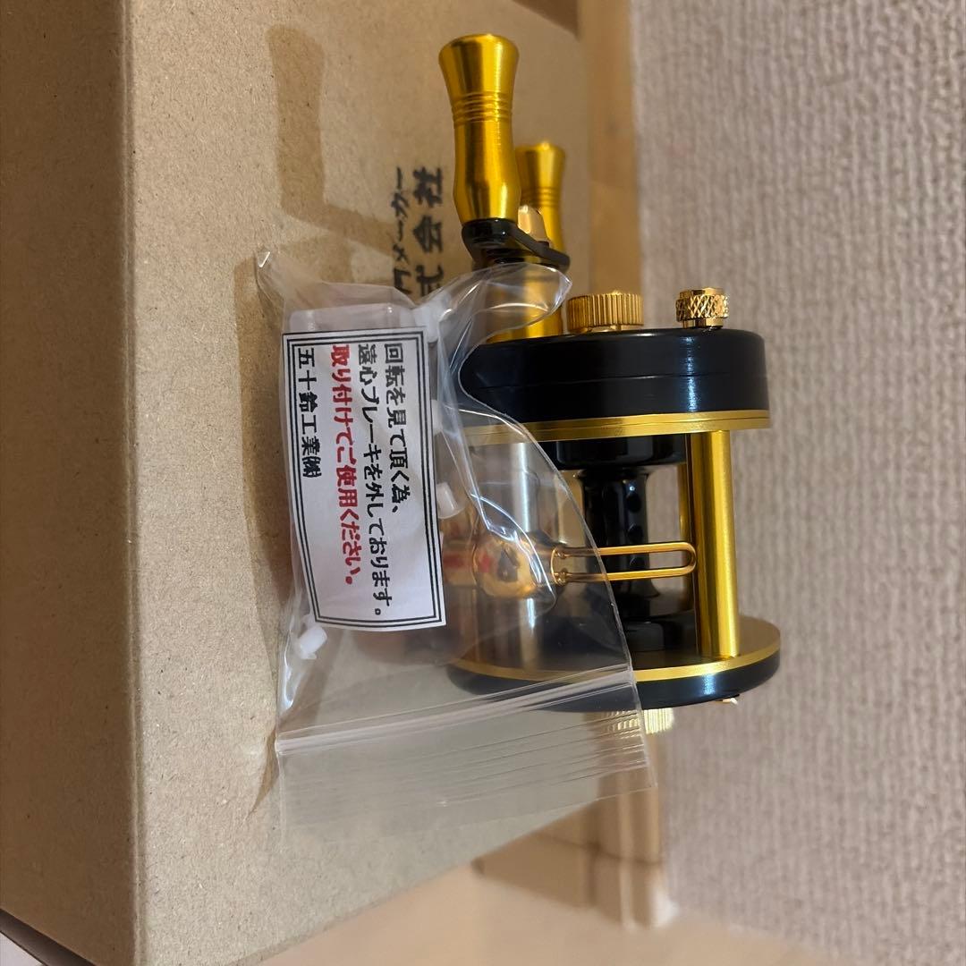 五十鈴工業 DD310SSS Black/Gold ISUZU ダイレクトリール