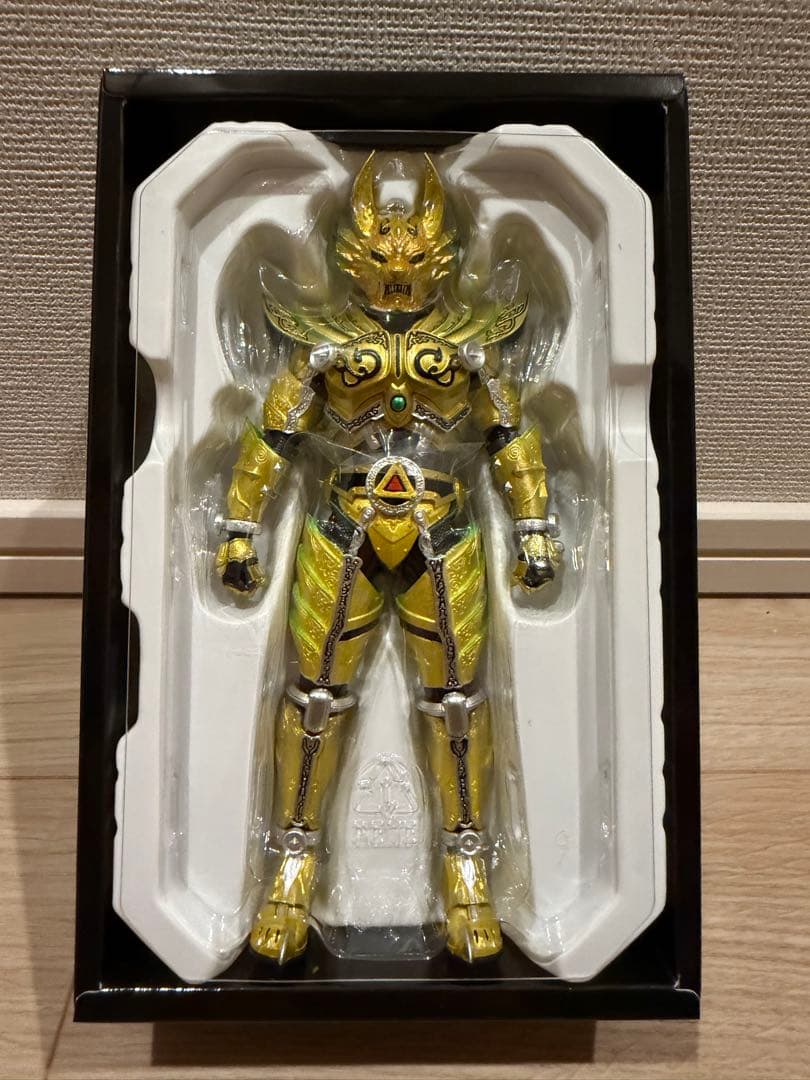 ★真骨頂製法SHFiguarts 黄金騎士牙狼20thアニバーサリーバージョン