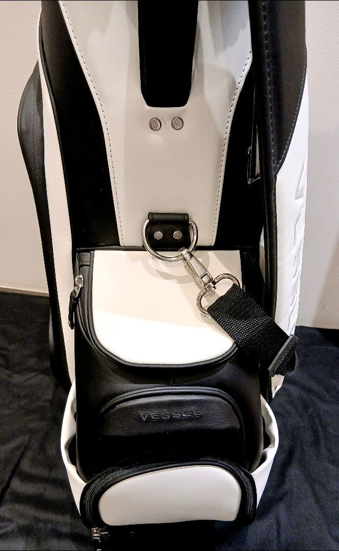 ☆VESSEL　ベゼル☆未使用品　９型キャディバッグ　APX Staff2.0