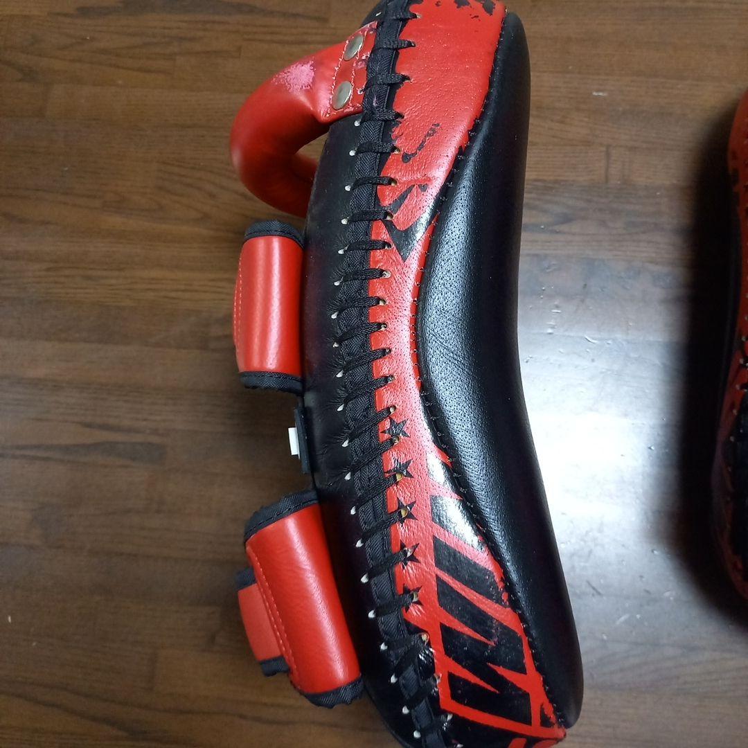 TWINS SPECIAL キックミット M