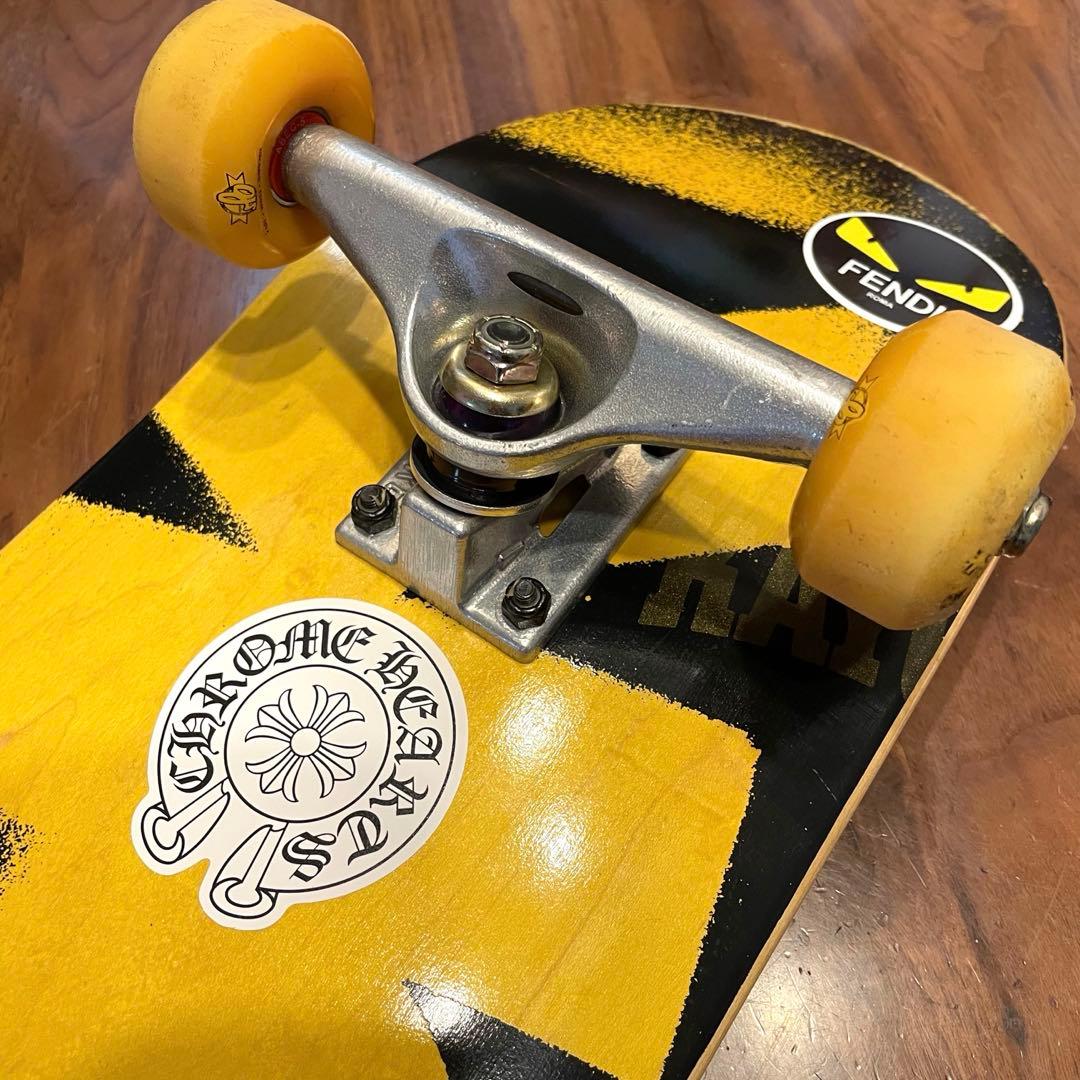 美品　DGK スケボー　コンプリート　子供用　ベンチャートラック　OJウィール