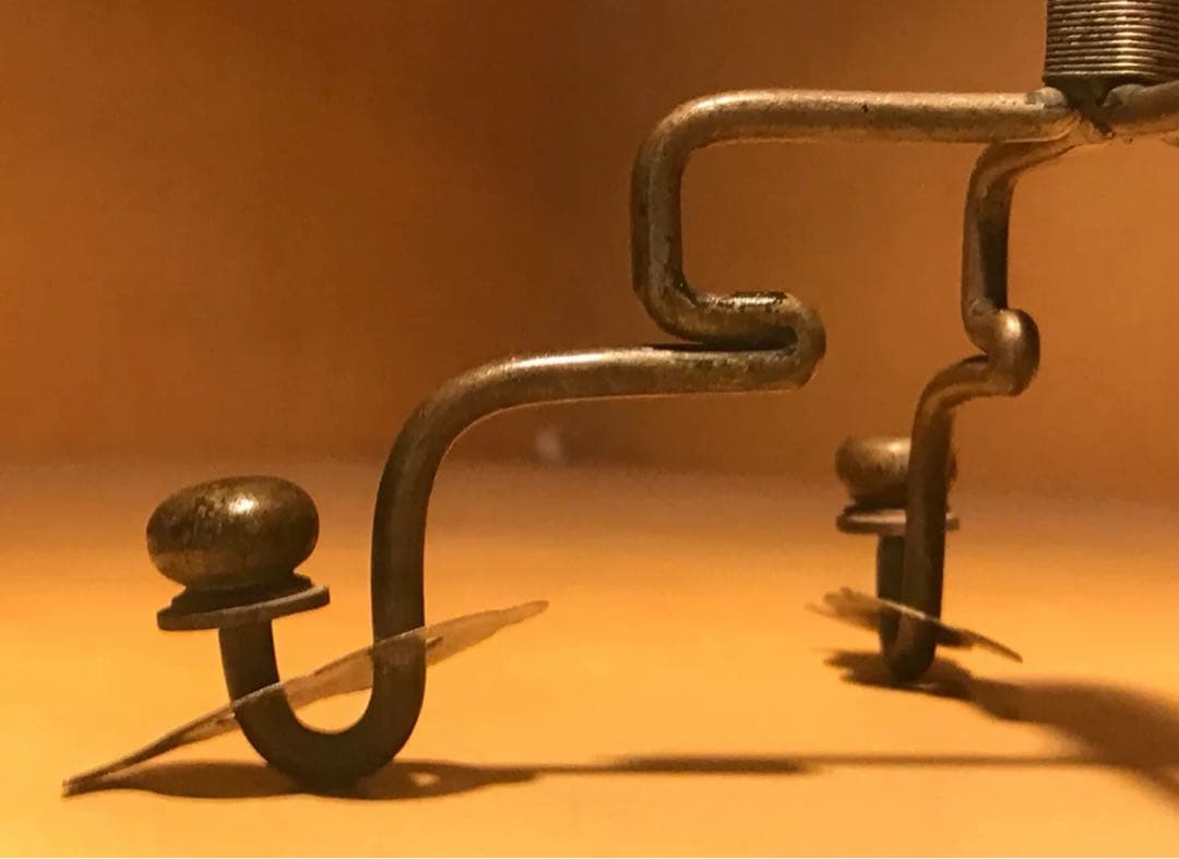 金属製ホルダー