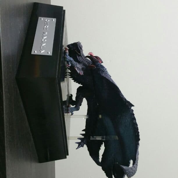 ゴア・マガラフィギュア