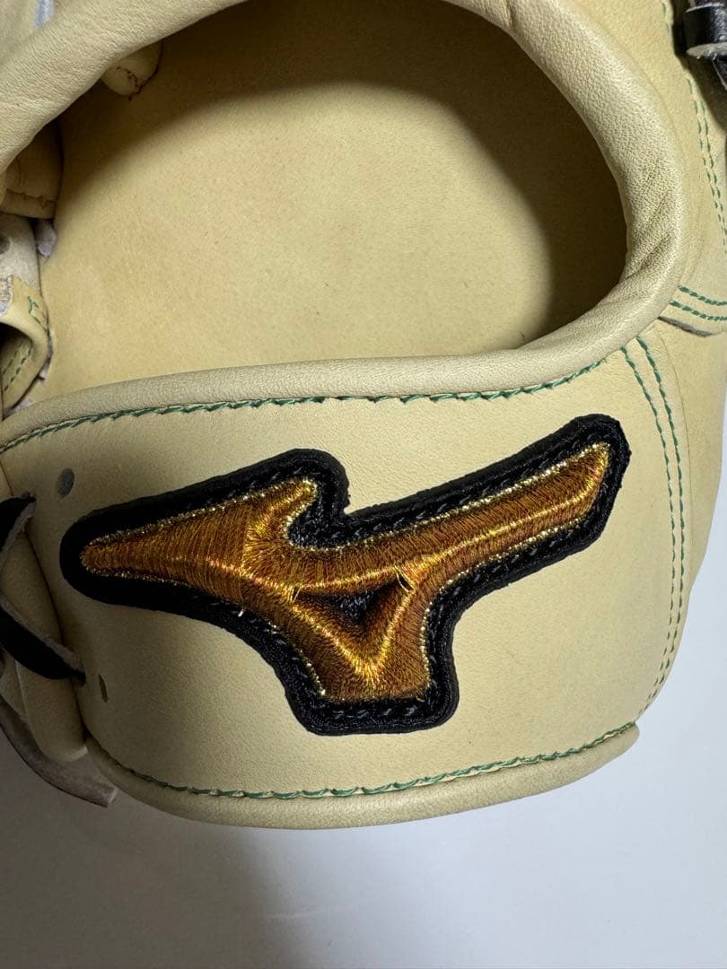 ５月限定　新品　ミズノプロ　直営店限定ウェブ　軟式　内野手用グラブ　ブロンド