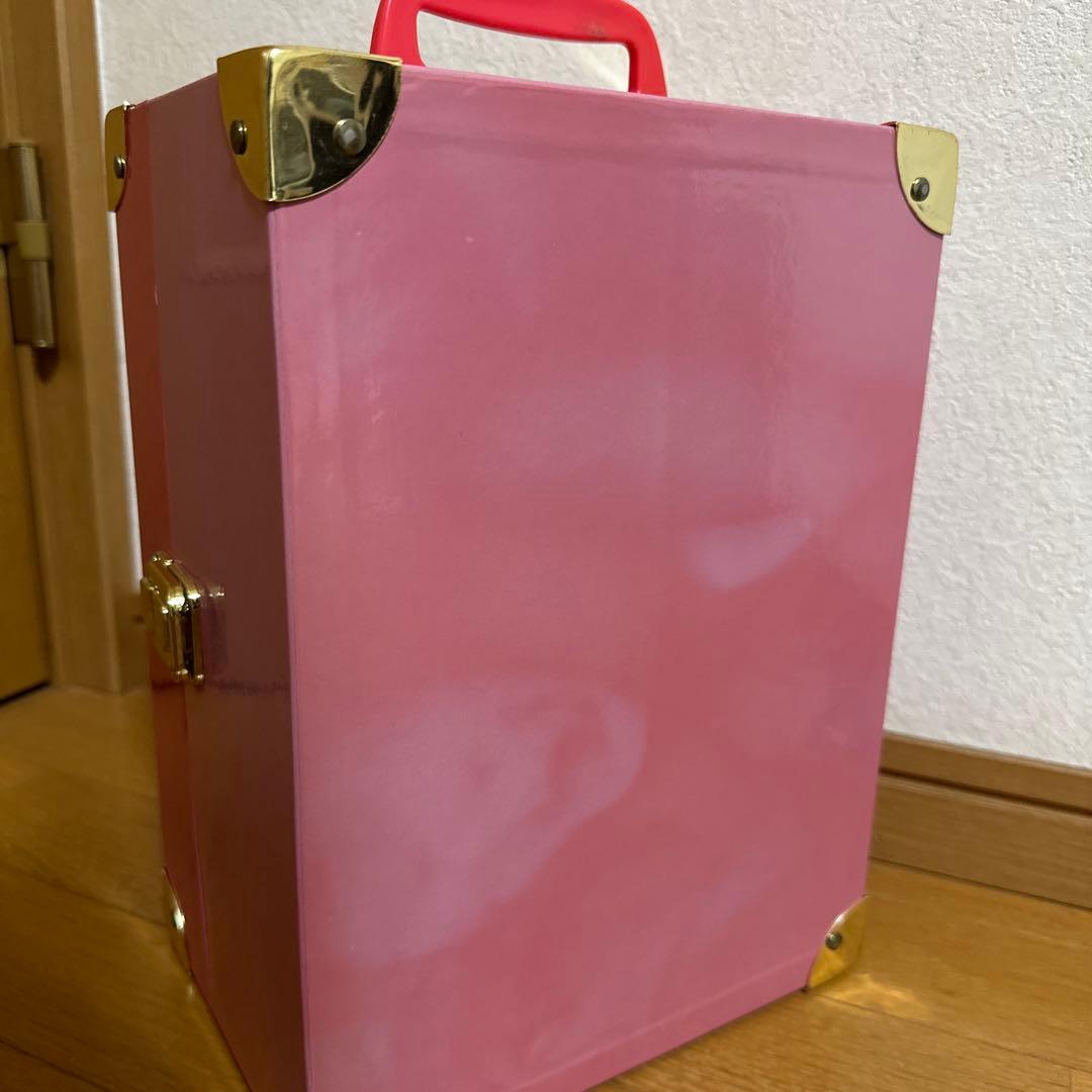 希少ハローキティ 1997年限定非売品 シリアルナンバー入り トランク付き