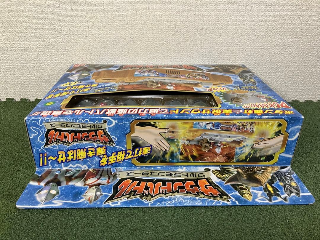 【未開封】ウルトラモンスターズ　サウンドバトル　ウルトラマン　怪獣