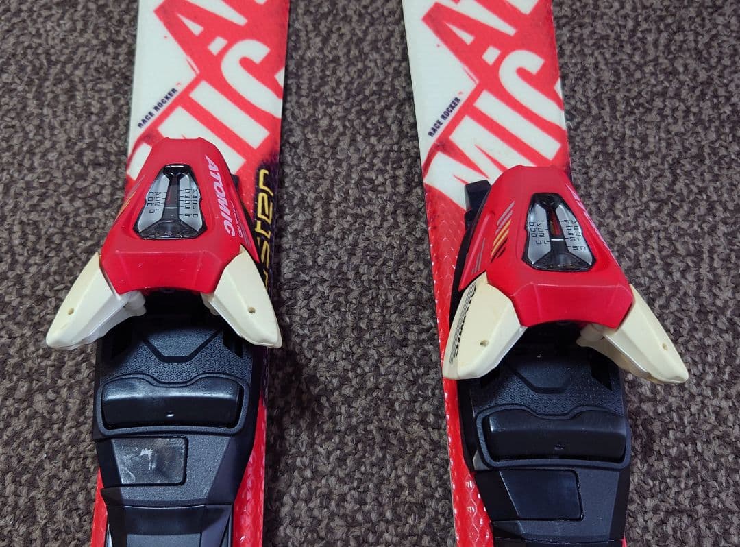 Atomic Redster XT ジュニアスキー 80cm バインディング付き
