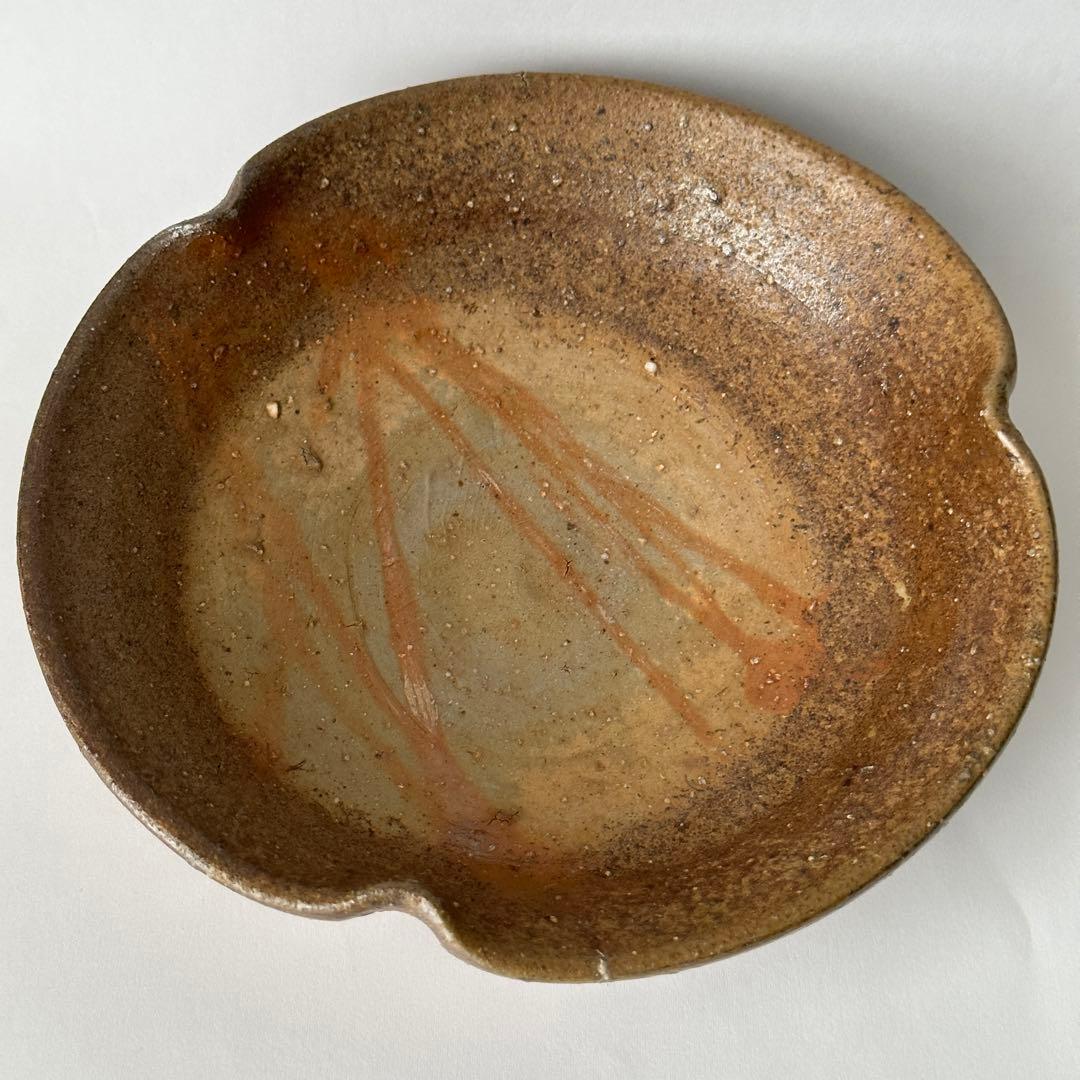 金重まこと 備前 花型 緋襷 皿