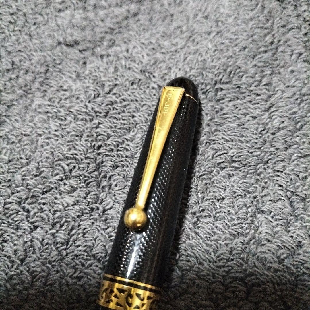 14K PILOT 万年筆 金色クリップ付き　値段相談可