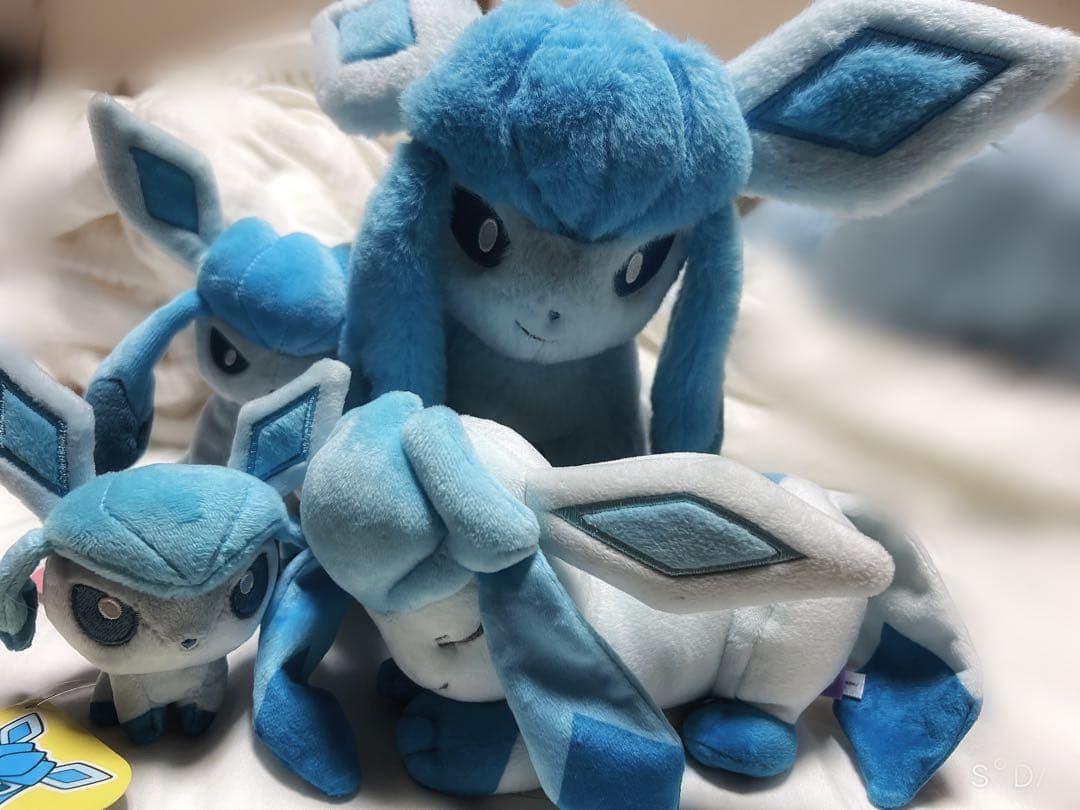 ポケットモンスター　ポケモン　グレイシア ぬいぐるみ