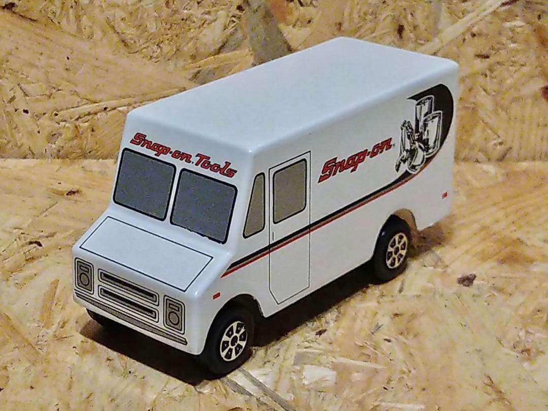 スナップオン　スナップオンバン　ミニカー　ホワイト