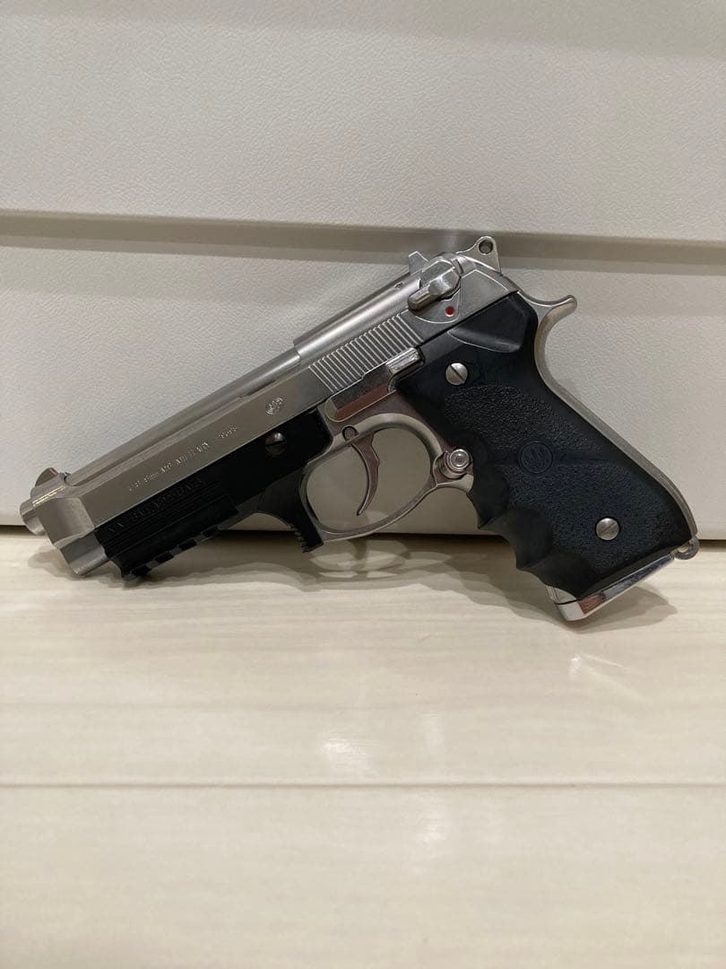 M92F マルイ　ステンレス　ロングマガジン付き　ガスブローバック　ガスガン