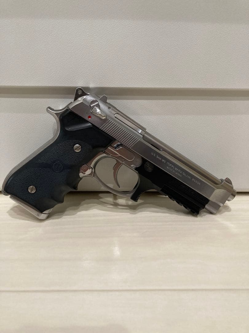 M92F マルイ　ステンレス　ロングマガジン付き　ガスブローバック　ガスガン