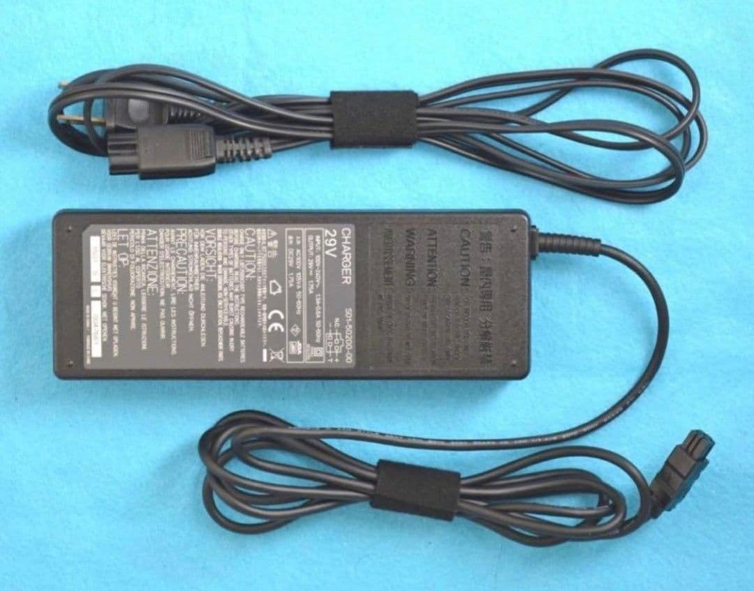 サンスター技研　⭐️電動自転車バッテリー充電器⭐️新品箱入り⭐️入手困難品