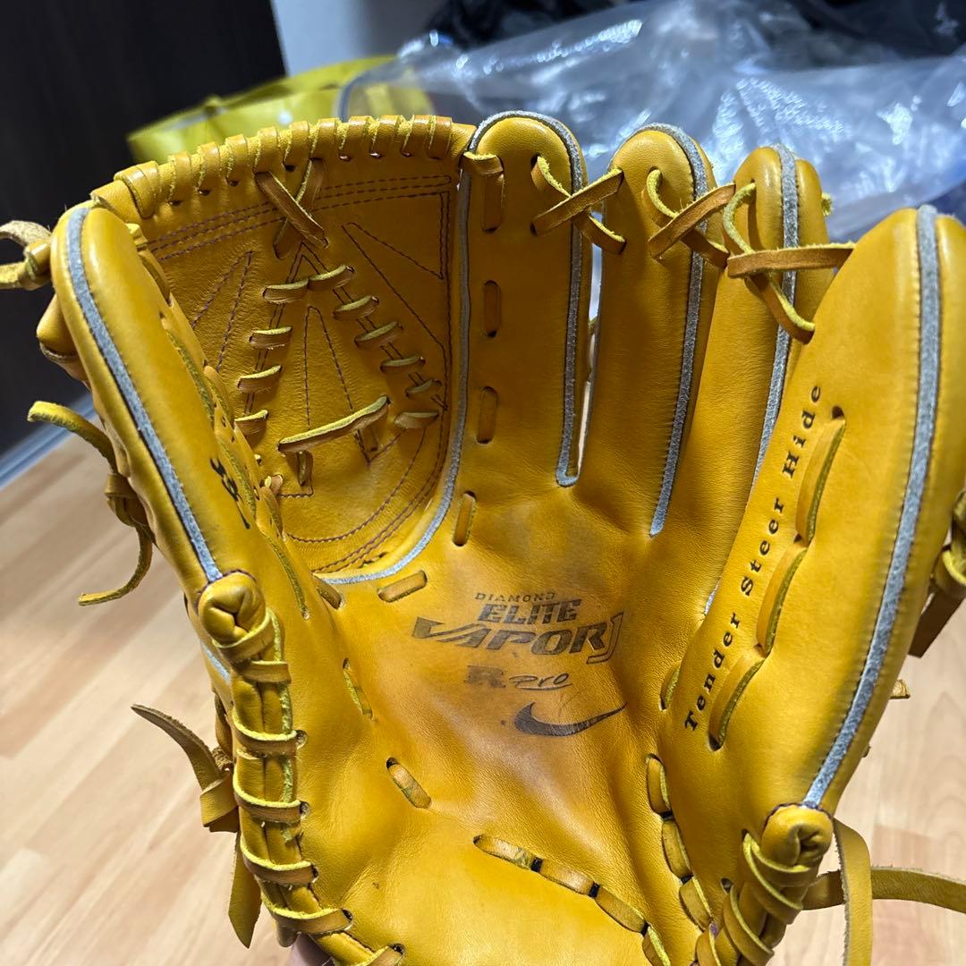 最終値段　希少　NIKE 投手用　軟式グローブ　松坂大輔モデル