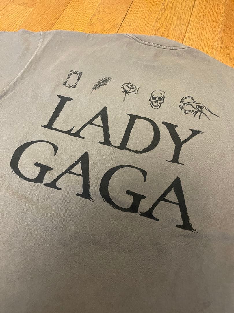 ★新品・未使用★レディーガガ　MAYHEM BALL 2026ツアーTシャツ M