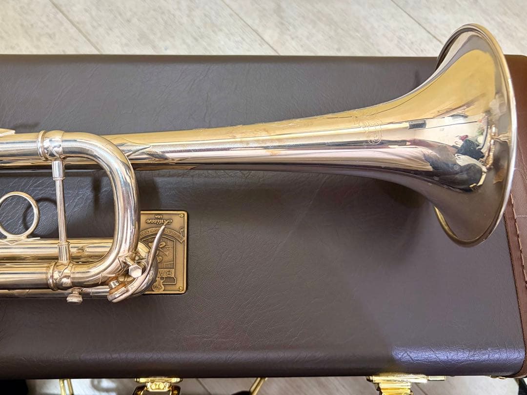 Bach純正ケース＆トリムキット付き アルティザン C管 トランペット