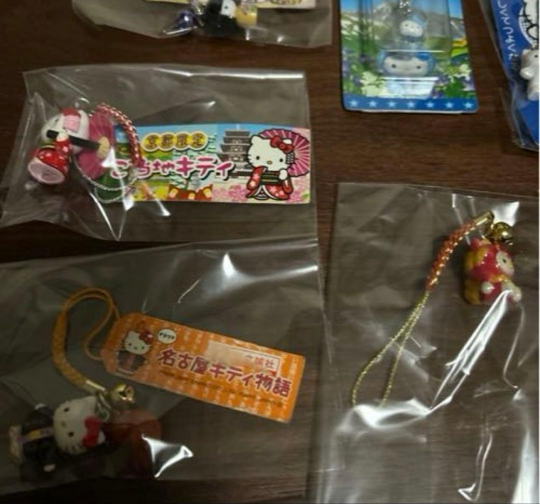 ご当地キティ 限定 根付 ストラップ レトロ　Hello kitty24点