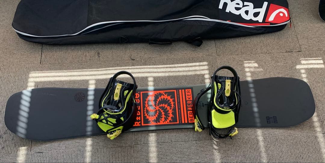 RIDE スノーボードとビンディング 帽子と手袋付きセット！