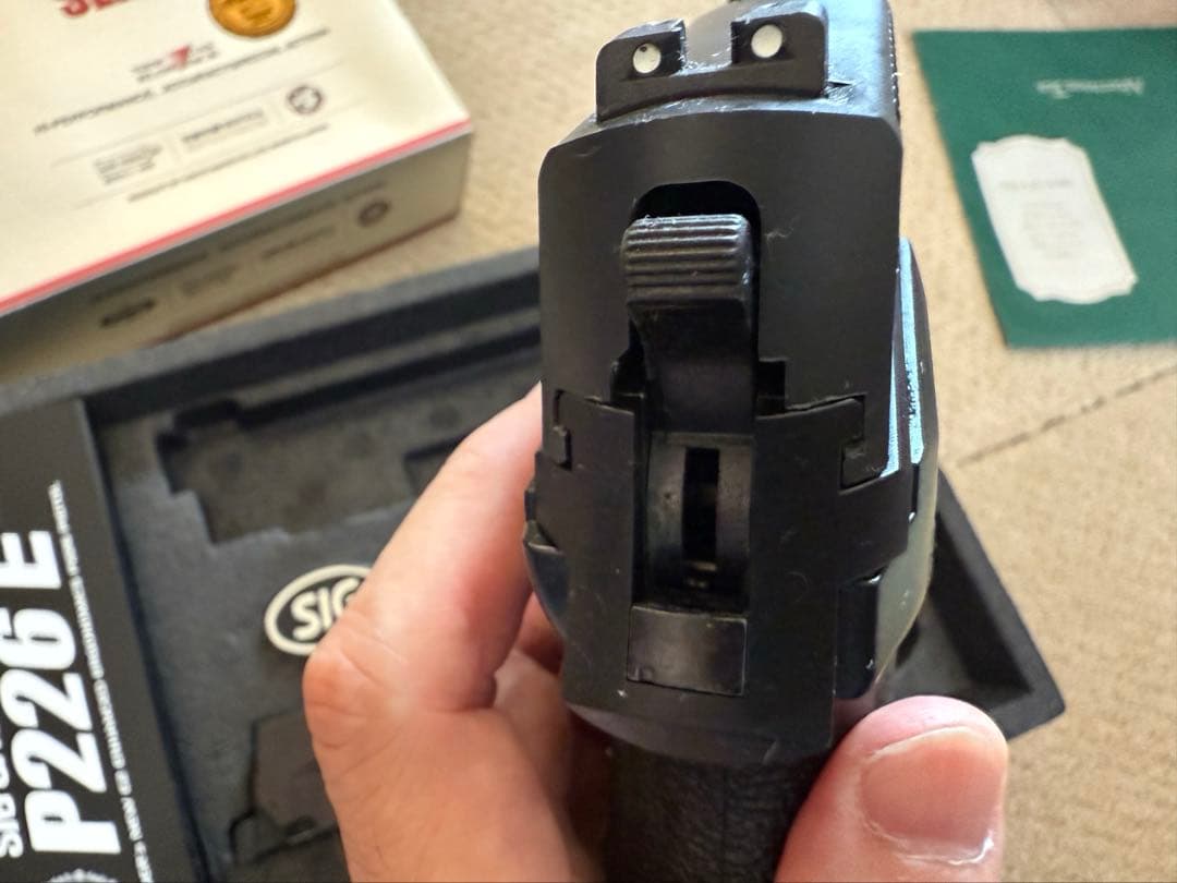 SIG SAUER P226 E2 ガスブローバックエアガン