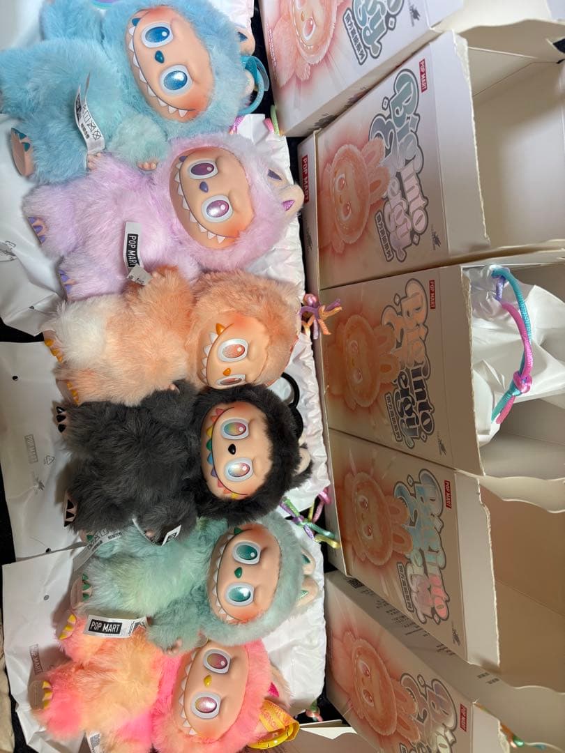 【正規品】ラブブシークレットLabubu Big into Energy