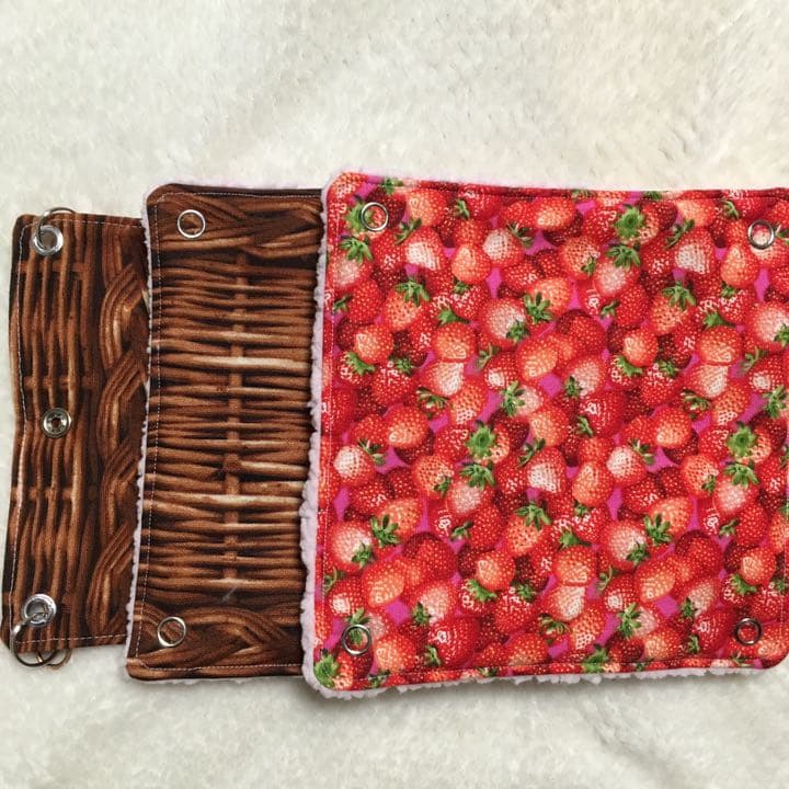 モモンガハウス(リアル・苺・籠柄)ボアピンク  2100円