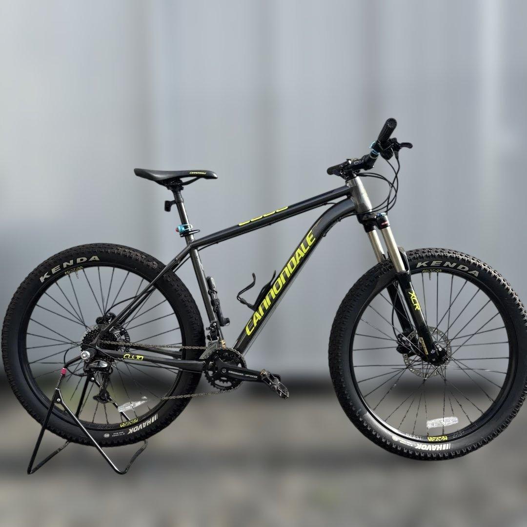 希少キャノンデール　cujo3 ブースト27.5+ Ｌサイズ　タイヤバックおまけ