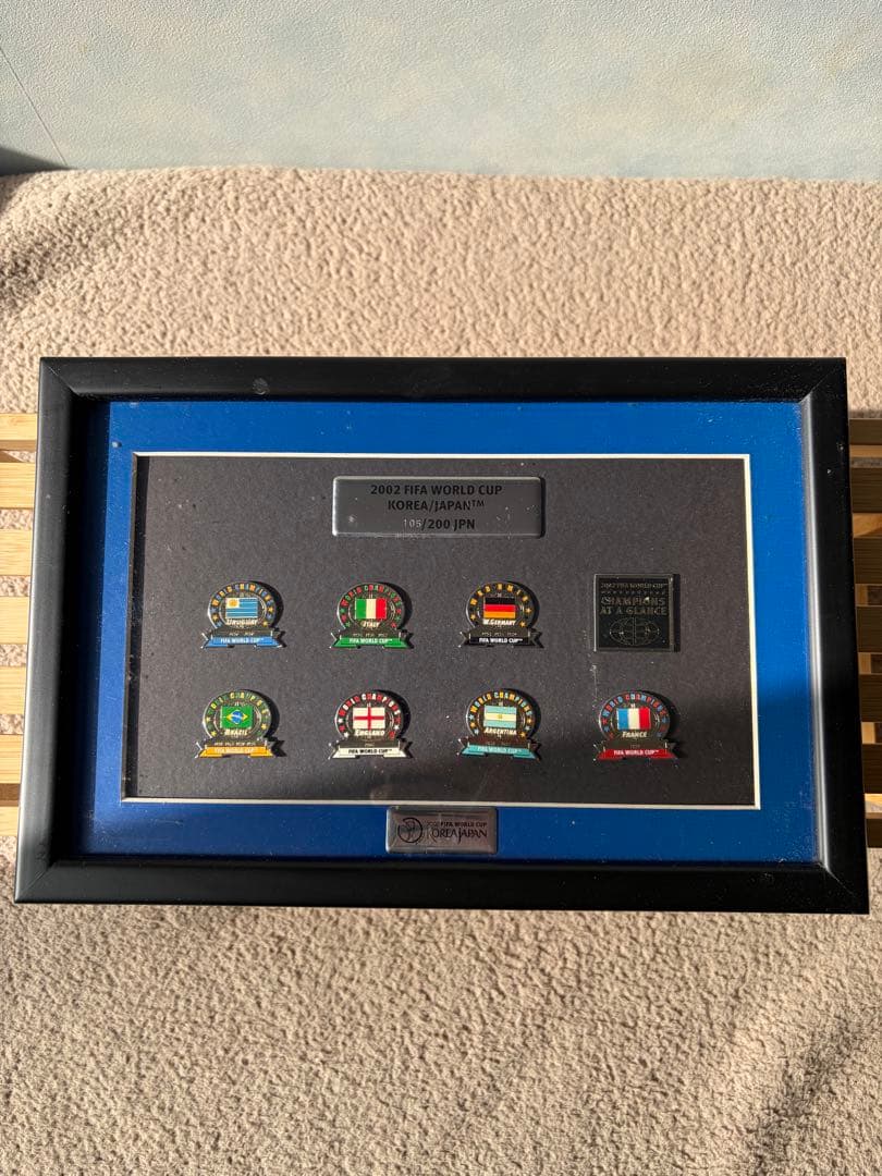 2002FIFA WORLDCUP日韓大会優勝国記念バッジ 105/200JPN