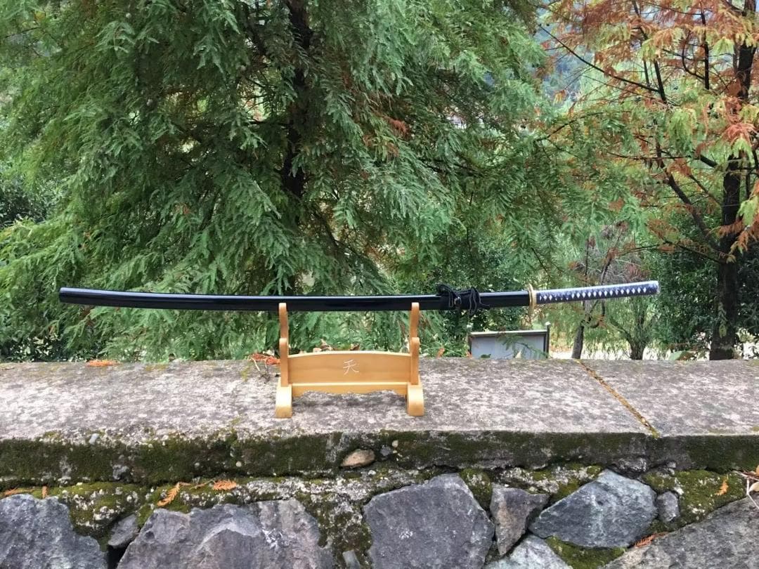 毎年魚がいる 日本刀 模造刀 居合刀