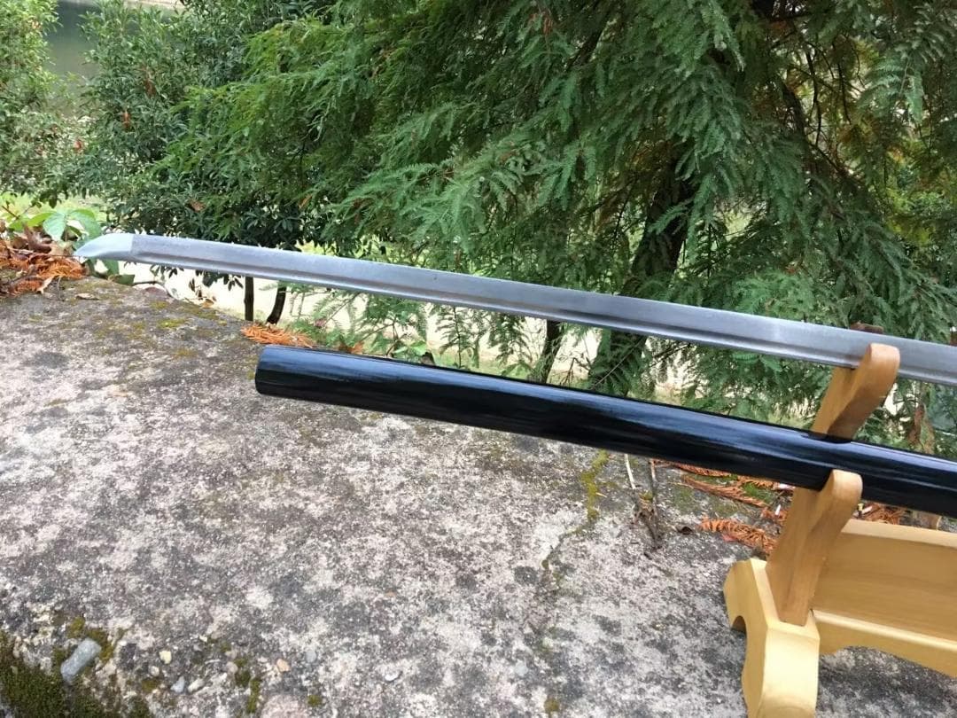 毎年魚がいる 日本刀 模造刀 居合刀