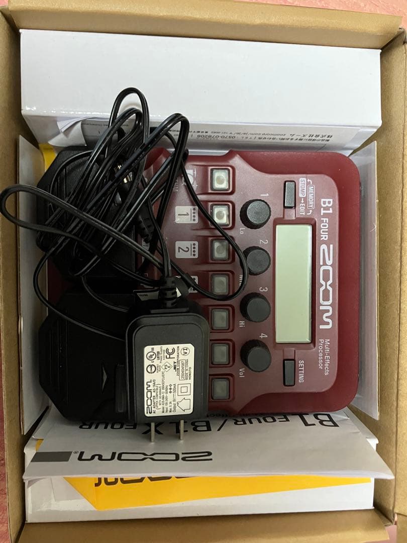 ZOOM B1 FOUR マルチエフェクトプロセッサー