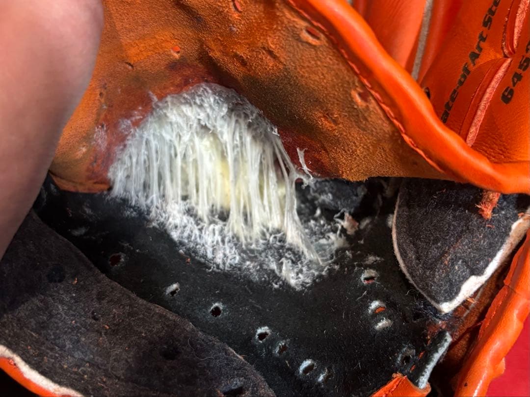 【匿名配送】入手困難ナイキ　硬式内野　状態極上